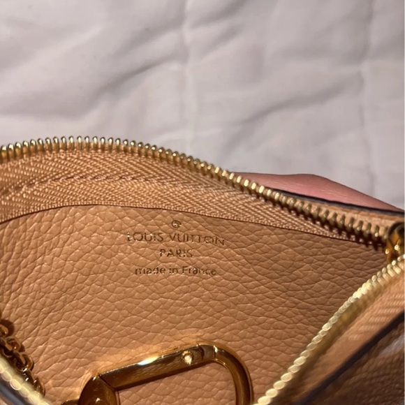 Louis Vuitton key pouch - Picture 6 of 7